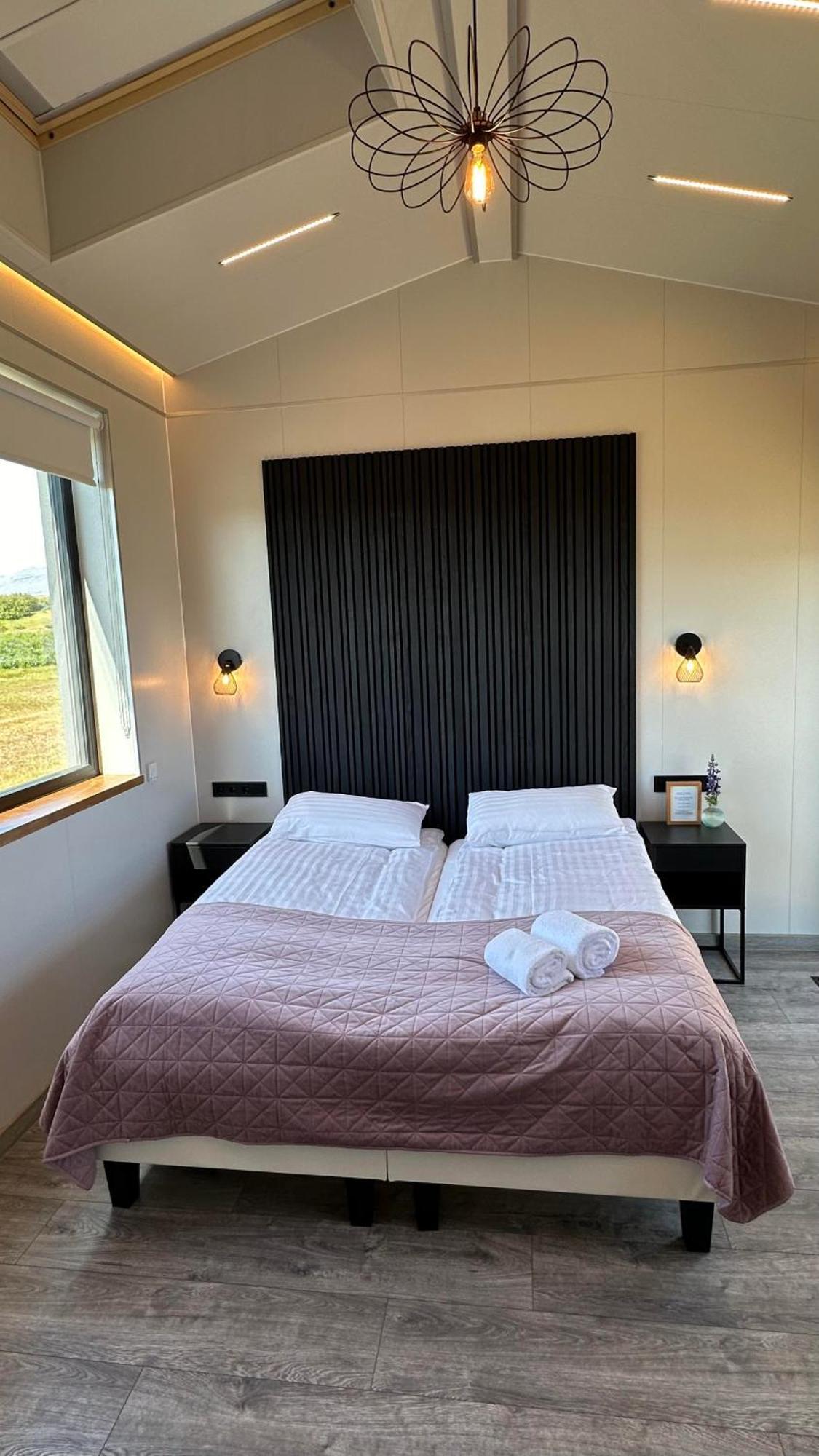 Hh Gisting/Guesthouse Holmur ภายนอก รูปภาพ